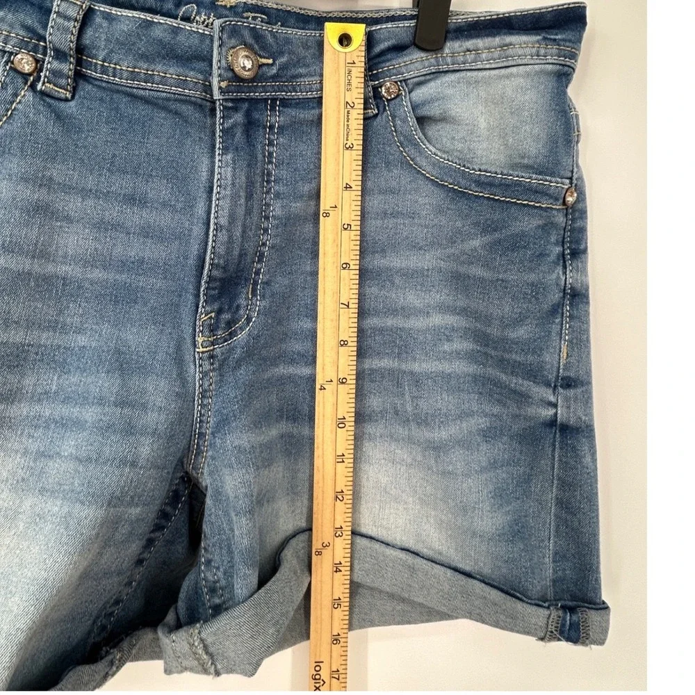 Copper Flash Curvy Denim Shorts Blue Medium Wash Embroidered Rhinestone Size 16 - Picture 5 of 6